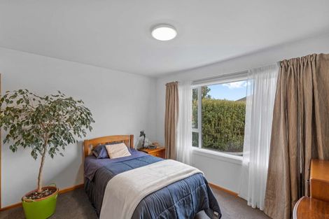 Photo of property in 73 Greendale Avenue, Avonhead, Christchurch, 8042