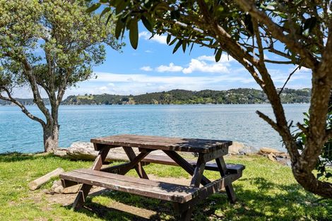 Photo of property in 20 Young Street, Mahurangi East, Warkworth, 0982