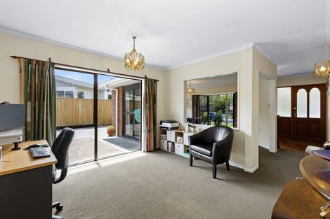 Photo of property in 19 Memphis Grove, Totara Park, Upper Hutt, 5018