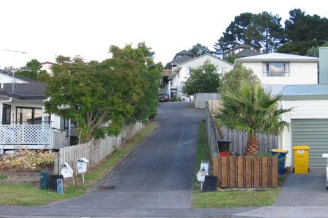 Photo of property in 1/24 Barbados Drive, Unsworth Heights, Auckland, 0632