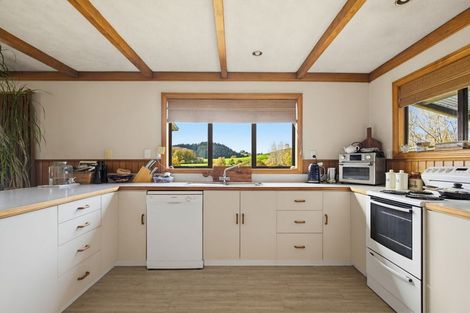 Photo of property in 193a Omokoroa Road, Omokoroa, 3114