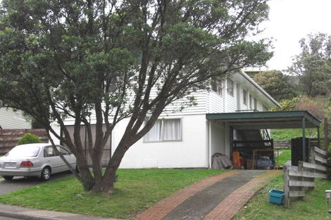 Photo of property in 79 Stewart Drive, Newlands, Wellington, 6037