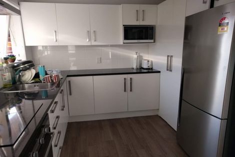 Photo of property in 15 Idlewild Avenue, Mangere, Auckland, 2022