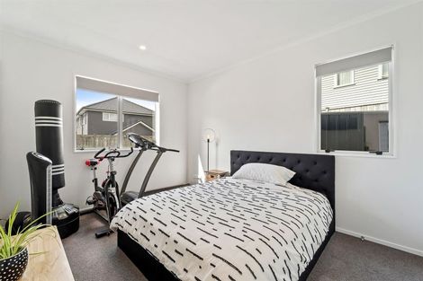 Photo of property in 21 Tyler Davies Drive, Red Beach, 0932