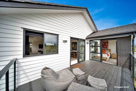 Photo of property in 18a Foreshore Lane, Karaka, Papakura, 2113