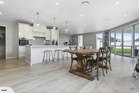 Photo of property in 129 Saint Kilda Road, Cambridge, 3434