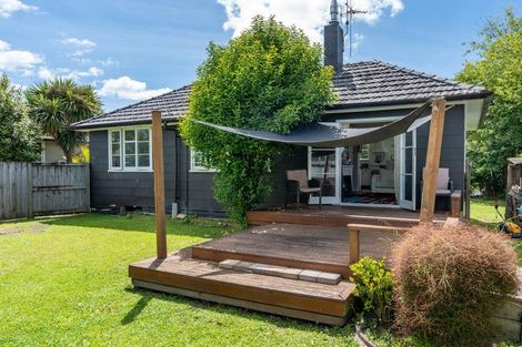 Photo of property in 19 Willis Street, Bader, Hamilton, 3206