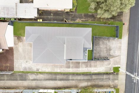 Photo of property in 1/41 Strid Road, Te Atatu South, Auckland, 0610