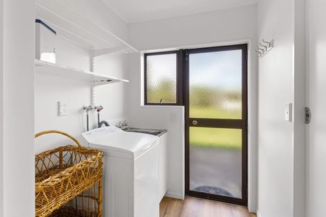 Photo of property in 104 Tutere Street, Waikanae Beach, Waikanae, 5036