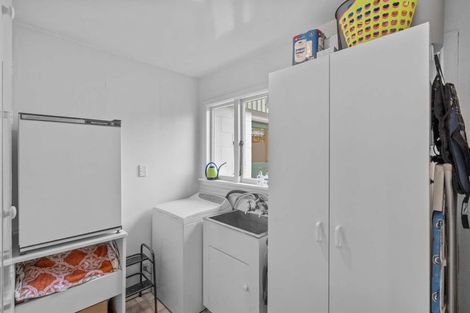 Photo of property in 73 Greendale Avenue, Avonhead, Christchurch, 8042