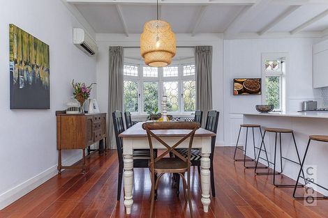 Photo of property in 30-32 Great North Road, Riverhead, 0820