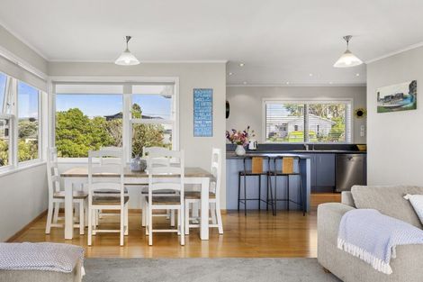 Photo of property in 19 Taipari Avenue, Raglan, 3225