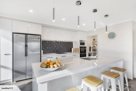 Photo of property in 6 Selliera Place, Papamoa Beach, Papamoa, 3118