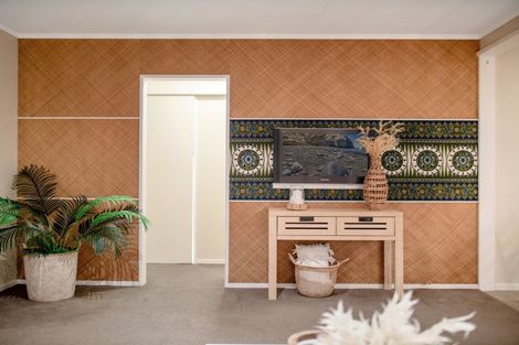 Photo of property in 2/28 Seaspray Drive, Mount Maunganui, 3116