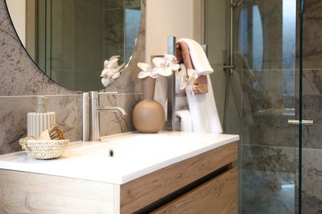 Photo of property in 1 Samuel Place, Terrace End, Palmerston North, 4410