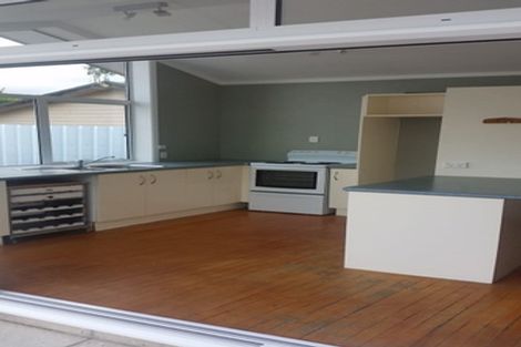 Photo of property in 9 Hill Crescent, Papakura, 2110