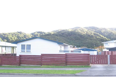Photo of property in 17 Manurewa Grove, Wainuiomata, Lower Hutt, 5014