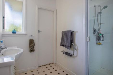 Photo of property in 29 Dunedin Street, Redwood, Christchurch, 8051