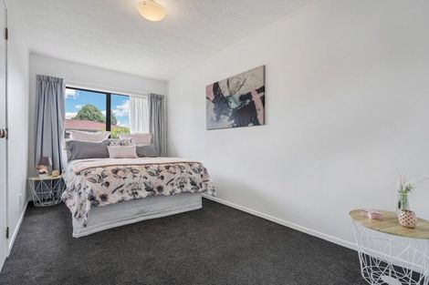 Photo of property in 25 Septimus Place, Henderson, Auckland, 0612