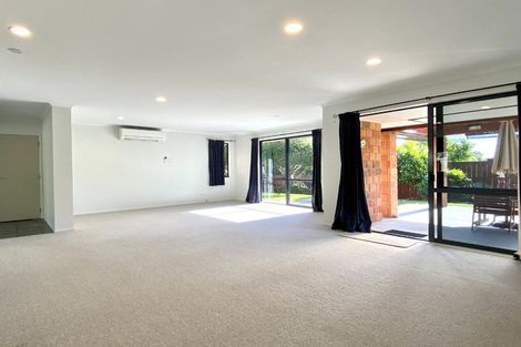 Photo of property in 2 Wouldbank Way, Welcome Bay, Tauranga, 3112