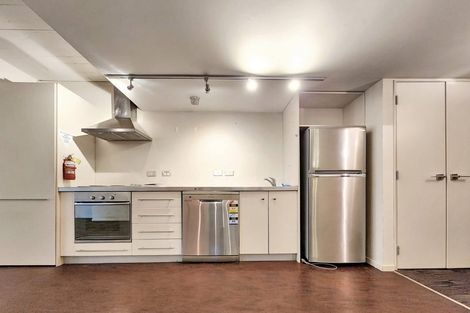 Photo of property in Vespa Apartments, 203/20 Hanson Street, Mount Cook, Wellington, 6021