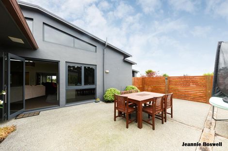 Photo of property in 5/454 Stoney Creek Road, Kelvin Grove, Palmerston North, 4470