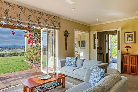 Photo of property in 122 Kent Terrace, Taradale, Napier, 4112