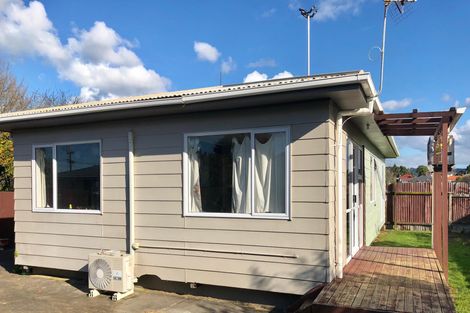 Photo of property in 34 Brains Road, Kelston, Auckland, 0602