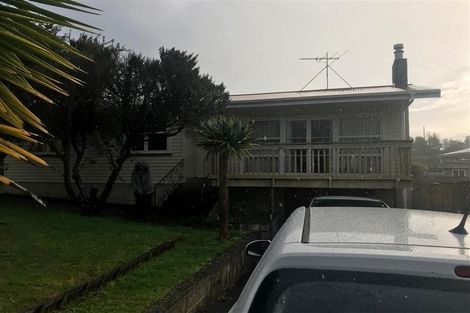 Photo of property in 40 Tahi Terrace, Glen Eden, Auckland, 0602