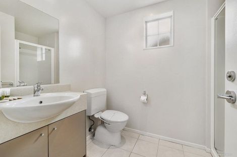 Photo of property in 2/30 Opito Way, East Tamaki, Auckland, 2013