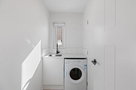 Photo of property in 2/61 Waltham Road, Sydenham, Christchurch, 8023