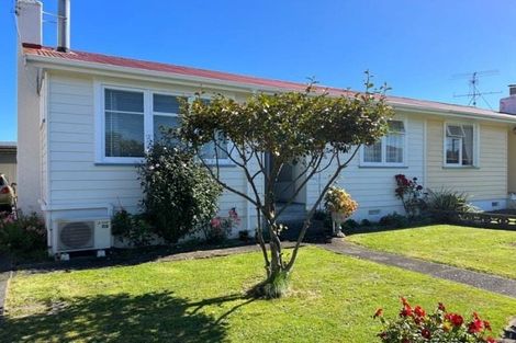 Photo of property in 6 Bannister Court, Masterton, 5810