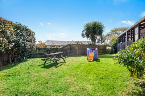 Photo of property in 106 Queen Street, Northcote Point, Auckland, 0627