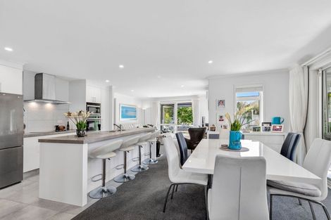 Photo of property in 12 Oceana Drive, Welcome Bay, Tauranga, 3175
