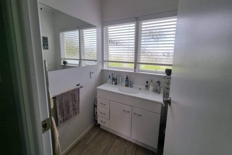 Photo of property in 117 Manuka Road, Bayview, Auckland, 0629