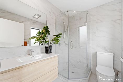 Photo of property in 13a Serjeant Street, Henderson, Auckland, 0612