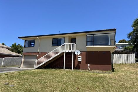 Photo of property in 40 Barbados Drive, Unsworth Heights, Auckland, 0632