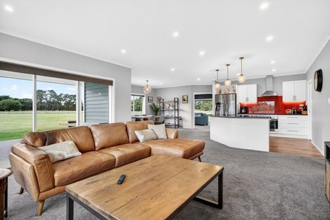 Photo of property in 32 Spencer Lane, Greytown, 5712
