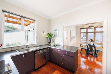 Photo of property in 301 Botanical Road, West End, Palmerston North, 4412