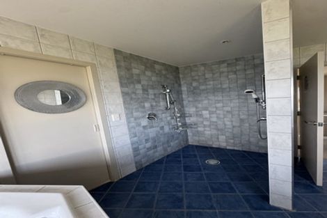 Photo of property in 14 Forbes Lane, Newlands, Wellington, 6037