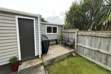 Photo of property in 197 Seaview Road, Westown, New Plymouth, 4310