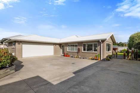Photo of property in 92 Smart Road, Glen Avon, New Plymouth, 4312