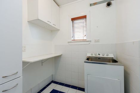 Photo of property in 93 Sylvan Avenue, Northcote, Auckland, 0627