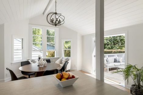 Photo of property in 95 Vauxhall Road, Devonport, Auckland, 0624