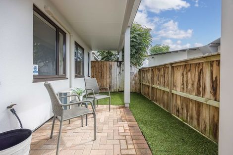 Photo of property in The Grange, 15/92 Bush Road, Albany, Auckland, 0632