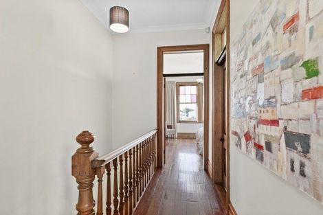 Photo of property in 80 Rolleston Street, Mount Cook, Wellington, 6021