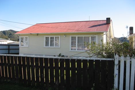 Photo of property in 129 Moohan Street, Wainuiomata, Lower Hutt, 5014