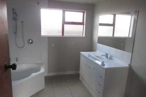 Photo of property in 4 Inverness Avenue, Hamilton East, Hamilton, 3216