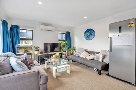 Photo of property in 2/5 Jones Crescent, Melville, Hamilton, 3206