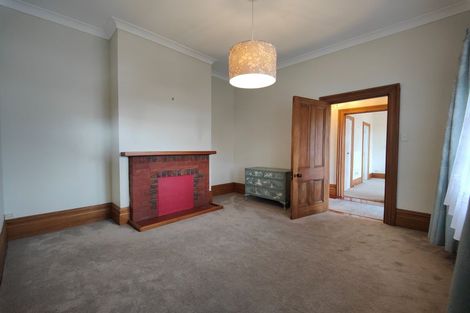 Photo of property in 28 Whites Line West, Woburn, Lower Hutt, 5010